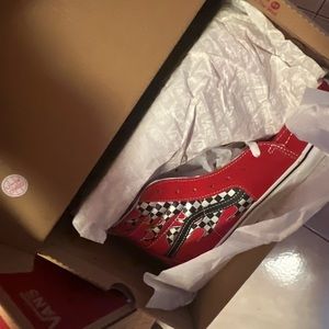 VANS GRADE SCHOOL SIZE BRAND NEW